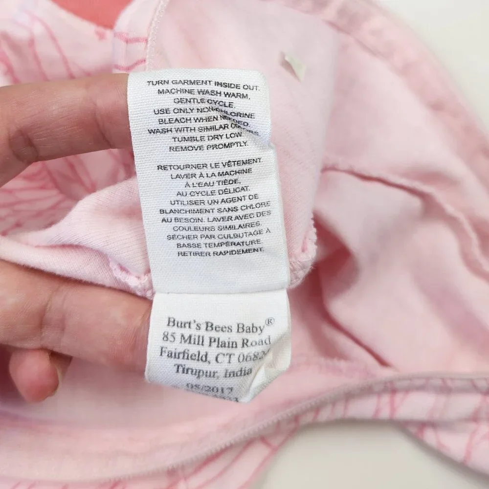 Burt’s Bees Baby Pink Beehive Zip Front Footed Sleeper sz 0-3 months